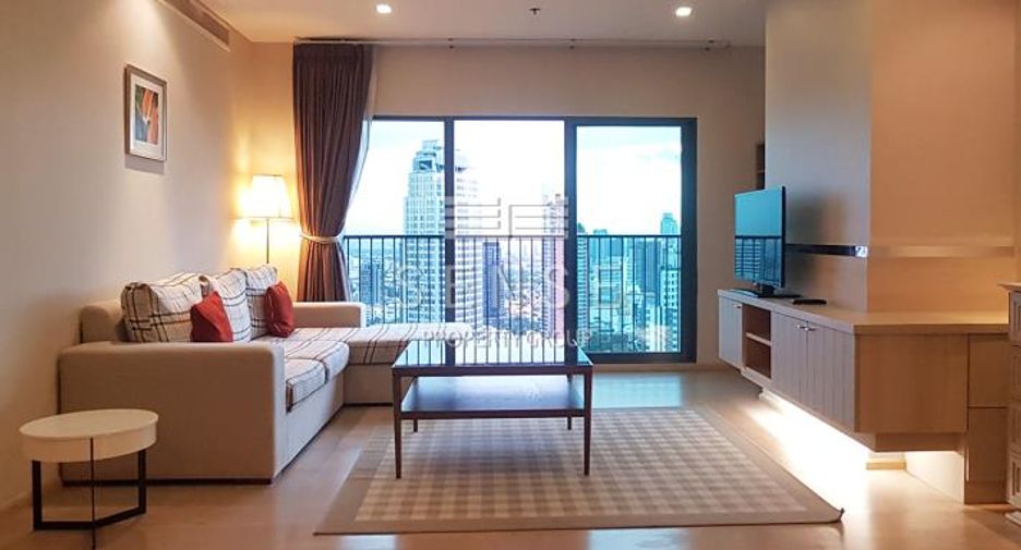 À louer 3 chambres condo à Khlong Toei, Bangkok