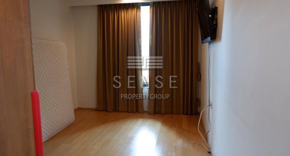 For rent 3 bedrooms condo in Pathum Wan, Bangkok