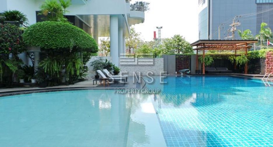 For rent 5 bedrooms condo in Sathon, Bangkok