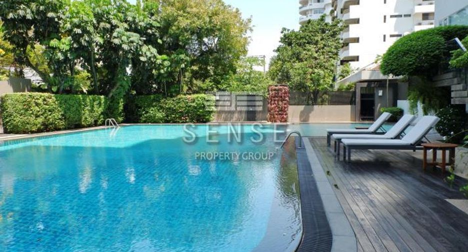 For rent 5 bedrooms condo in Sathon, Bangkok