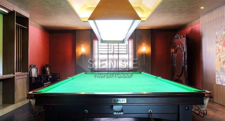 For rent 5 bedrooms condo in Sathon, Bangkok