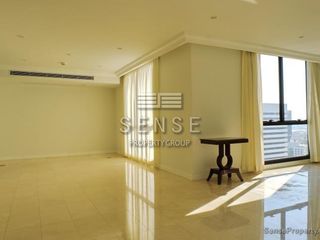 Condo en alquiler de 4 habitaciones en Pathum Wan, Bangkok
