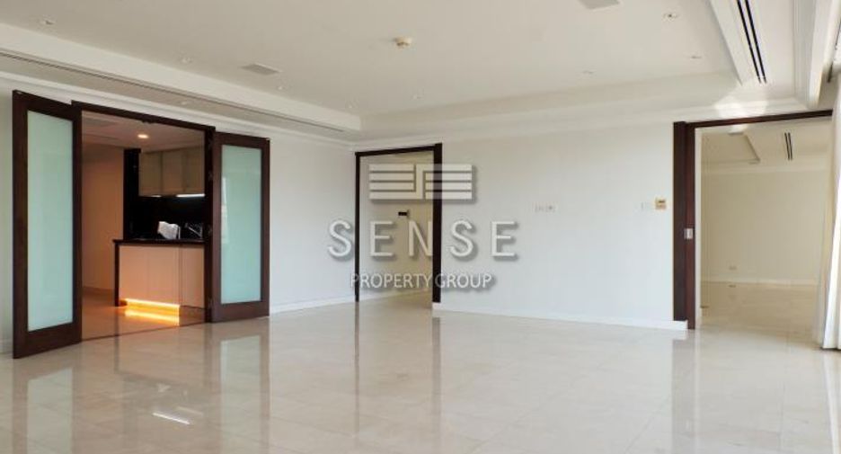 Wohnung zur Miete mit 4 Zimmer in Pathum Wan, Bangkok