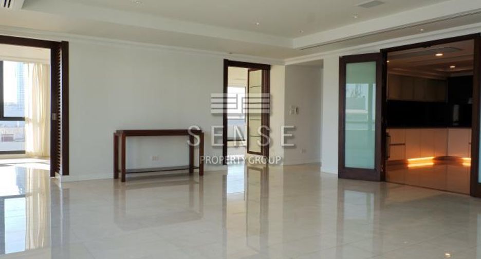 Wohnung zur Miete mit 4 Zimmer in Pathum Wan, Bangkok