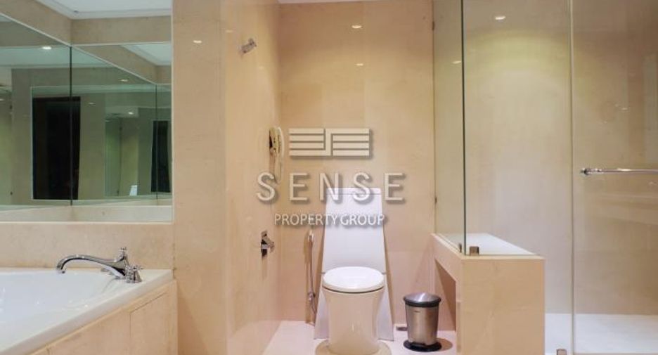 Wohnung zur Miete mit 4 Zimmer in Pathum Wan, Bangkok