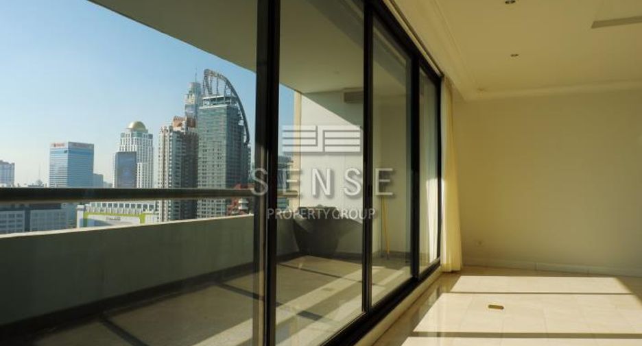 Wohnung zur Miete mit 4 Zimmer in Pathum Wan, Bangkok