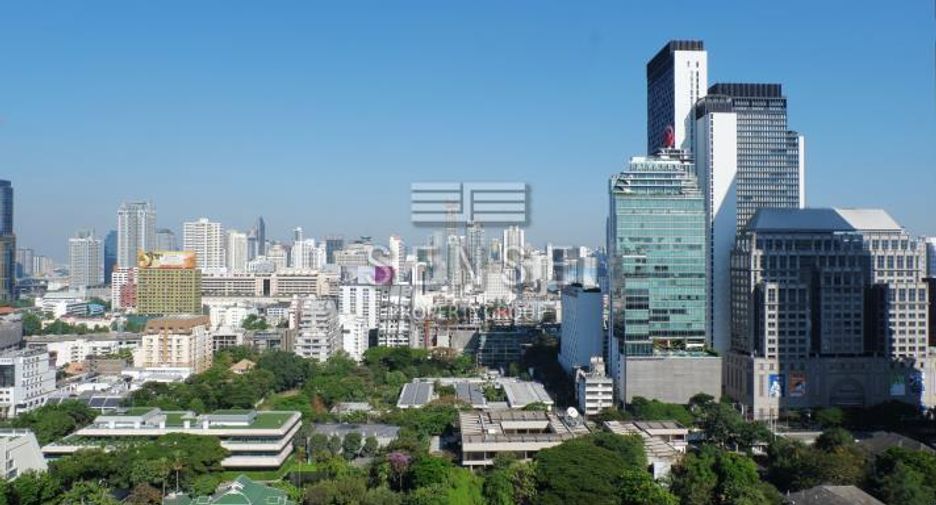 Wohnung zur Miete mit 4 Zimmer in Pathum Wan, Bangkok