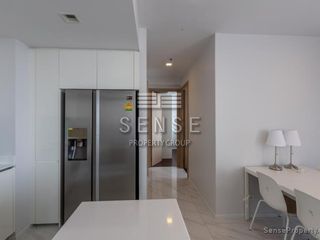 Condo en alquiler de 3 habitaciones en Watthana, Bangkok