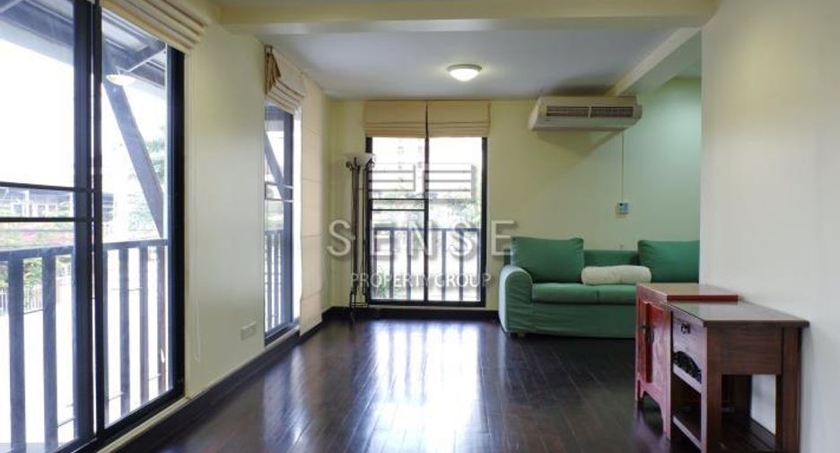 Casa en alquiler de 3 habitaciones en Watthana, Bangkok