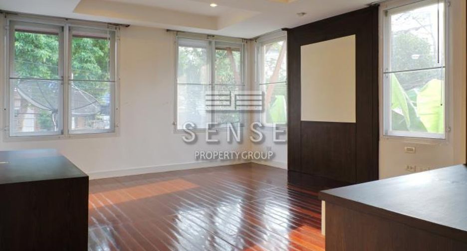 For rent 4 ベッドルーム house in Watthana, Bangkok