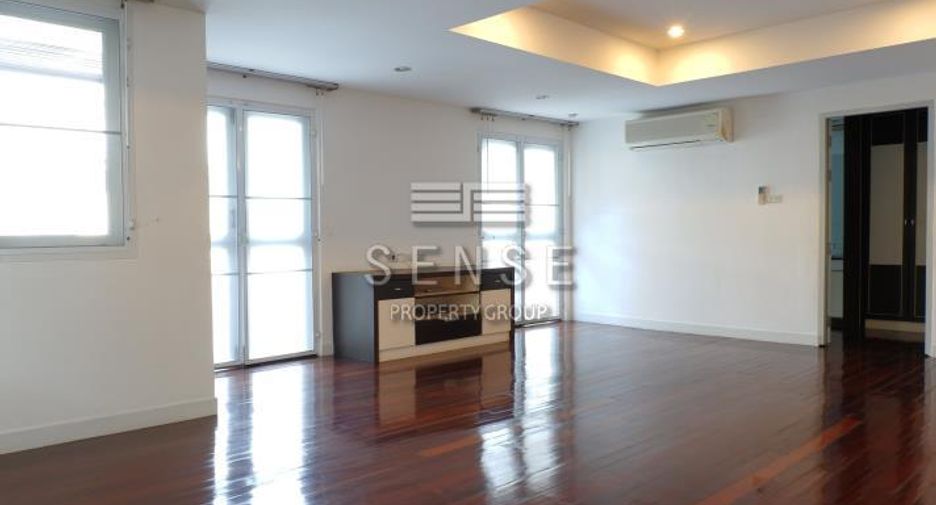 For rent 4 ベッドルーム house in Watthana, Bangkok