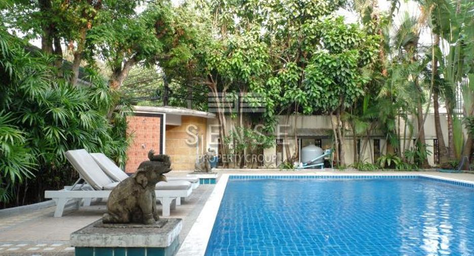 For rent 4 ベッドルーム house in Watthana, Bangkok