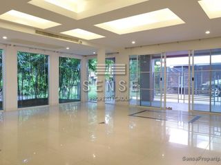 出租 4 卧室 独立屋 在 Watthana, 曼谷