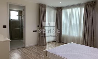 For rent 4 bedrooms condo in Khlong Toei, Bangkok