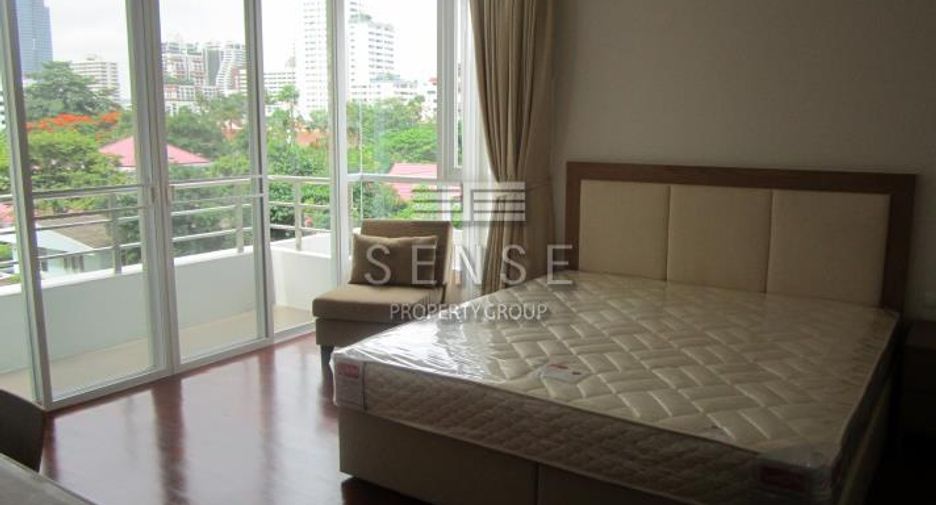 For rent 3 bedrooms condo in Watthana, Bangkok