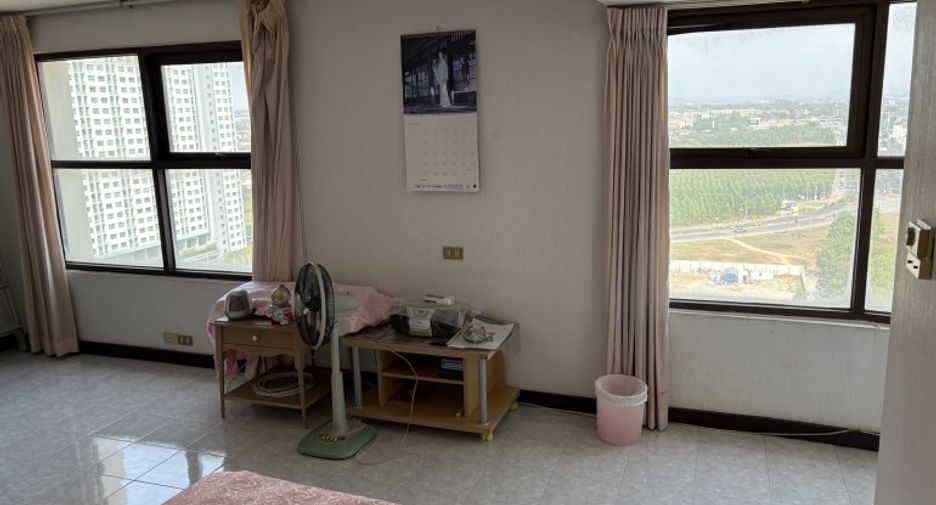 For sale 2 bedrooms condo in Jomtien, Pattaya