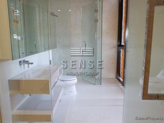 Condo en venta de 2 habitaciones en Khlong Toei, Bangkok