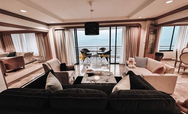 For sale 4 bedrooms condo in Pratumnak, Pattaya