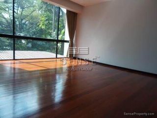 For rent 4 bedrooms house in Watthana, Bangkok