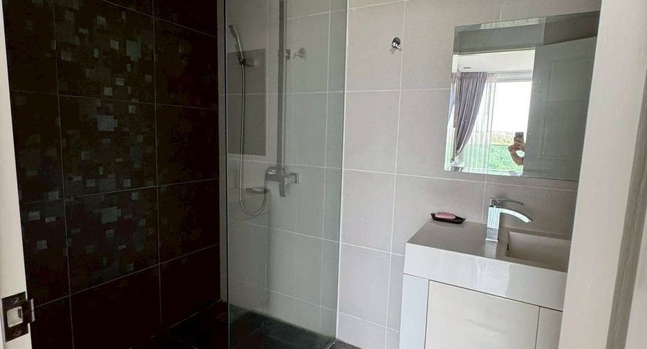 For sale 3 bedrooms condo in North Pattaya, Pattaya