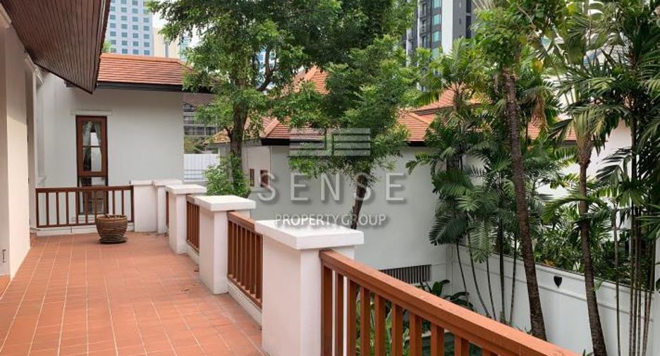 ให้เช่า 5 ห้องนอน บ้านเดี่ยว ใน วัฒนา, กรุงเทพฯ