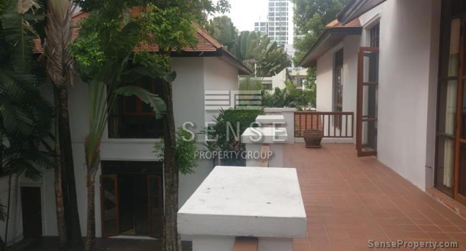 ให้เช่า 5 ห้องนอน บ้านเดี่ยว ใน วัฒนา, กรุงเทพฯ