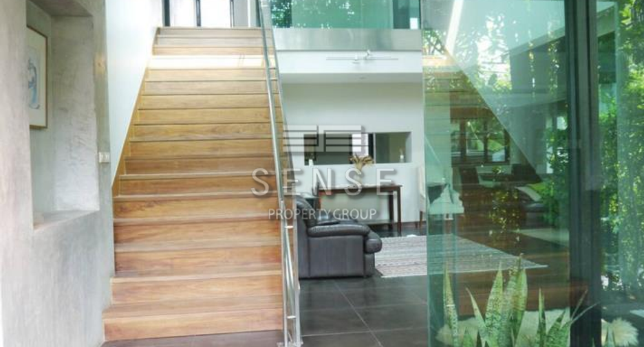 For rent 3 bedrooms house in Khlong Toei, Bangkok