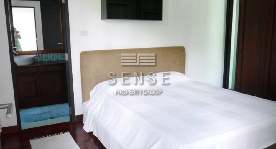 For rent 3 bedrooms house in Khlong Toei, Bangkok