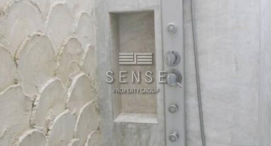 For rent 3 bedrooms house in Khlong Toei, Bangkok