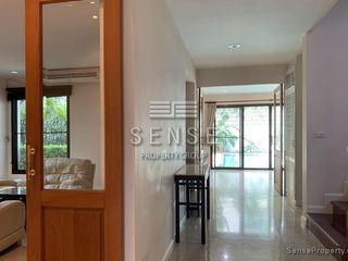 Casa en alquiler de 4 habitaciones en Yan Nawa, Bangkok