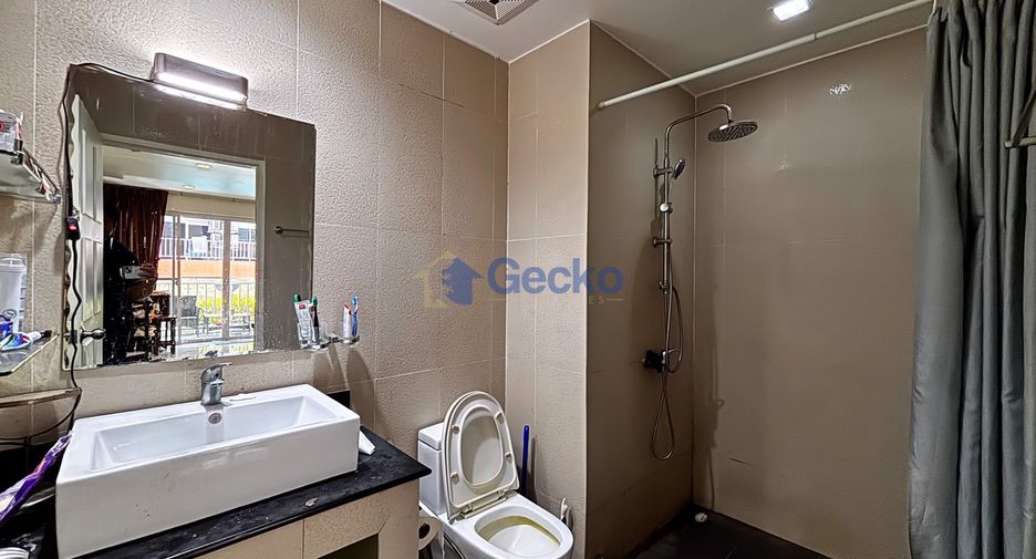 For sale 2 bedrooms condo in Bang Lamung, Chonburi