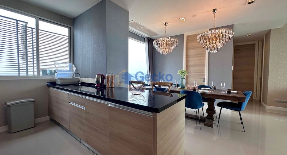 For sale 2 bedrooms condo in Jomtien, Pattaya