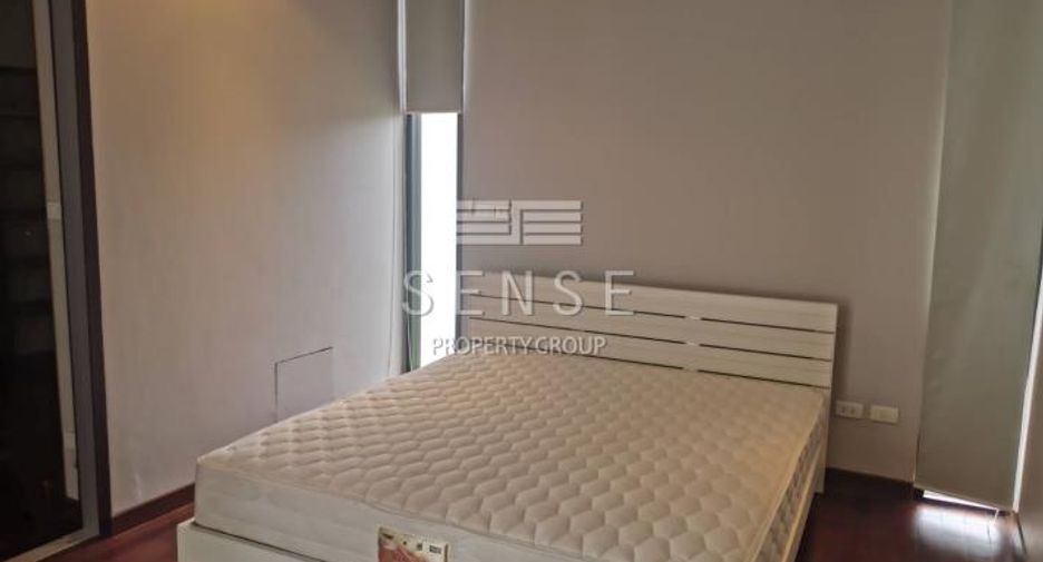 For rent 4 bedrooms house in Khlong Toei, Bangkok