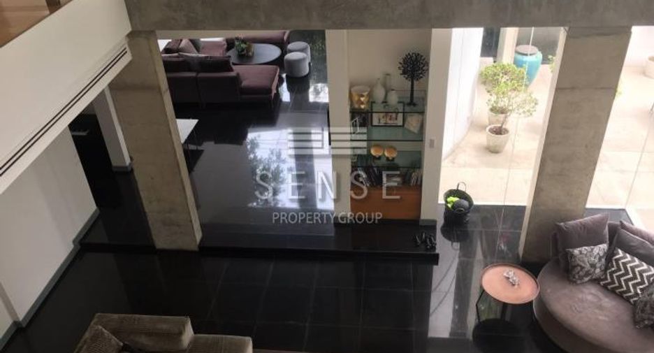 Casa en alquiler de 4 habitaciones en Pak Kret, Nonthaburi