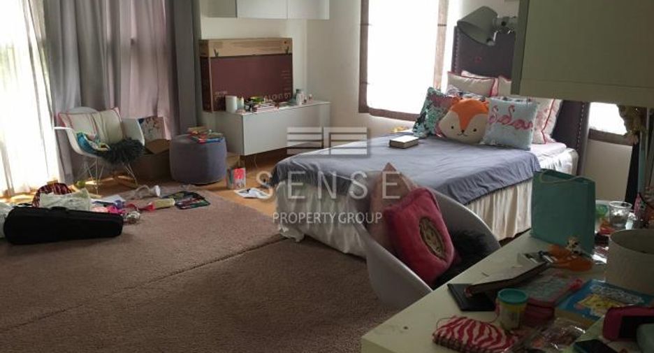 Casa en alquiler de 4 habitaciones en Pak Kret, Nonthaburi
