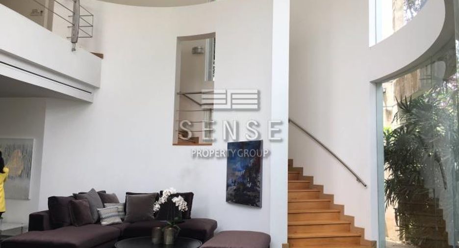 Casa en alquiler de 4 habitaciones en Pak Kret, Nonthaburi
