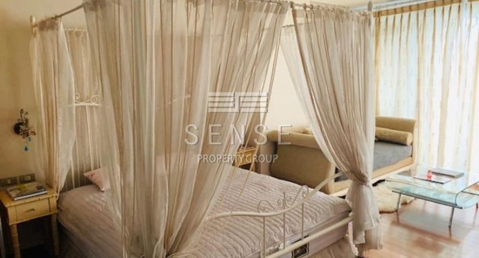 For sale 3 bedrooms condo in Khlong Toei, Bangkok