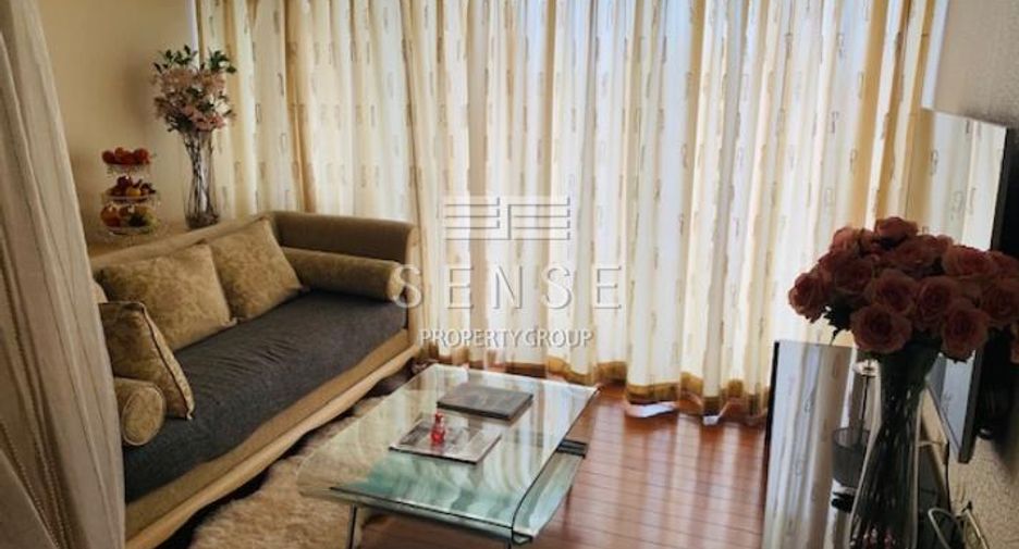 For sale 3 bedrooms condo in Khlong Toei, Bangkok