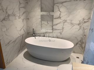 For rent 4 bedrooms condo in Khlong Toei, Bangkok