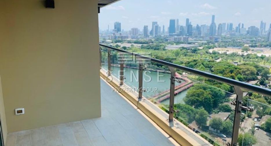 For rent 4 bedrooms condo in Khlong Toei, Bangkok