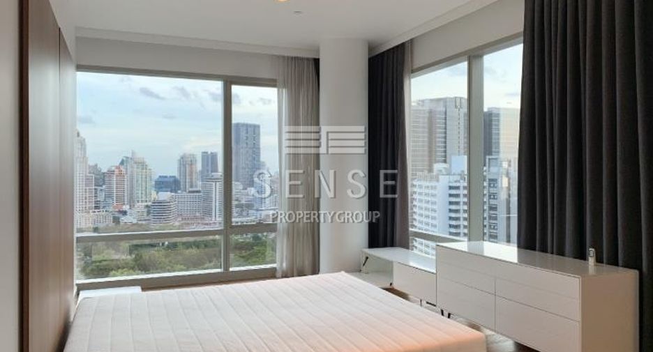 For rent 2 bedrooms condo in Pathum Wan, Bangkok