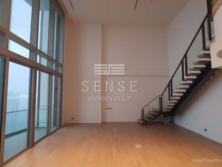 For rent 3 bedrooms condo in Khlong San, Bangkok