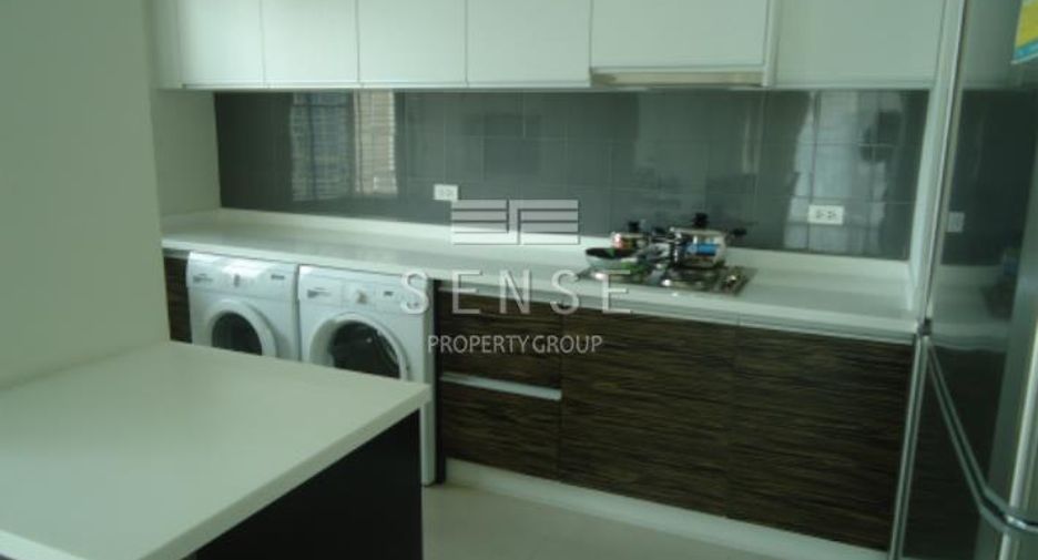 For rent 3 bedrooms condo in Watthana, Bangkok
