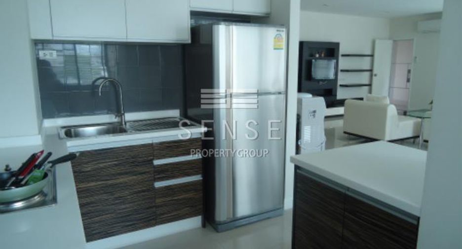 For rent 3 bedrooms condo in Watthana, Bangkok