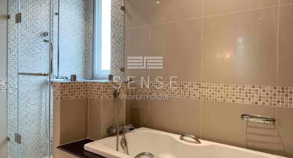 For rent 3 bedrooms condo in Watthana, Bangkok