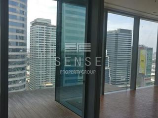Condo en venta de 3 habitaciones en Sathon, Bangkok