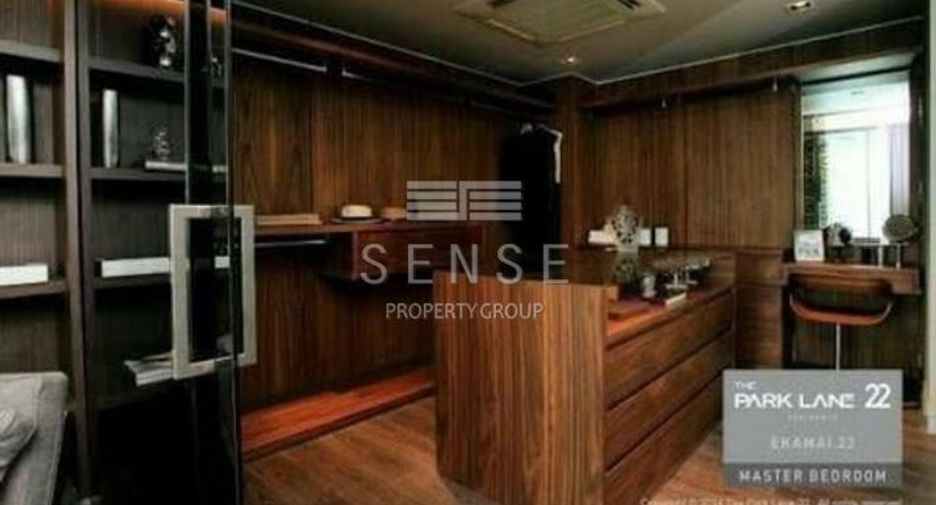 For rent 3 bedrooms house in Watthana, Bangkok