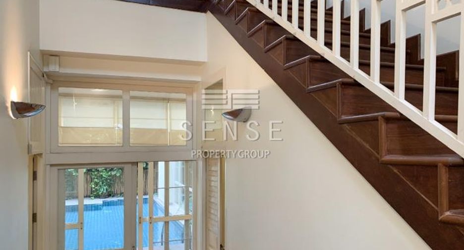For rent 5 bedrooms house in Khlong Toei, Bangkok