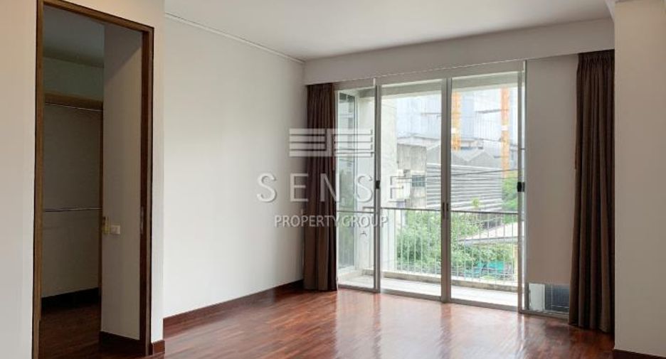 For rent 4 ベッドルーム condo in Khlong Toei, Bangkok