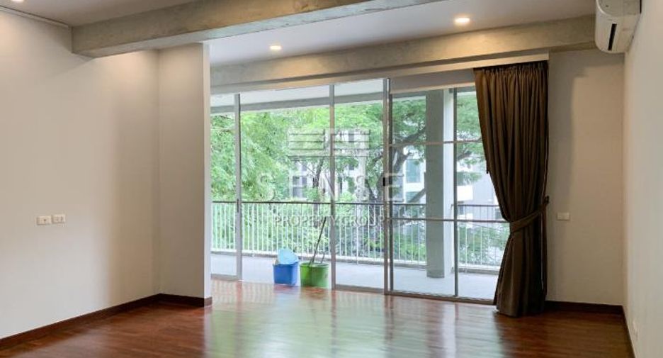 For rent 4 ベッドルーム condo in Khlong Toei, Bangkok